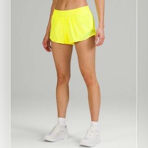 Lululemon Hotty Hot Low-Rise Short 2.5”